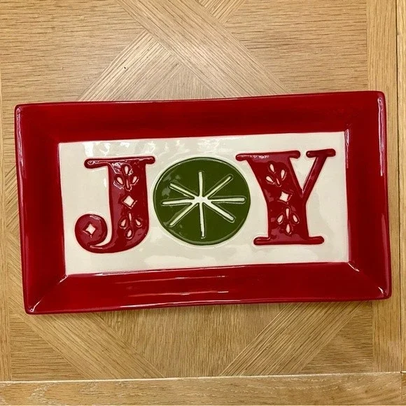 Hallmark ceramic JOY holiday tray in red, white and green - Picture 5 of 5